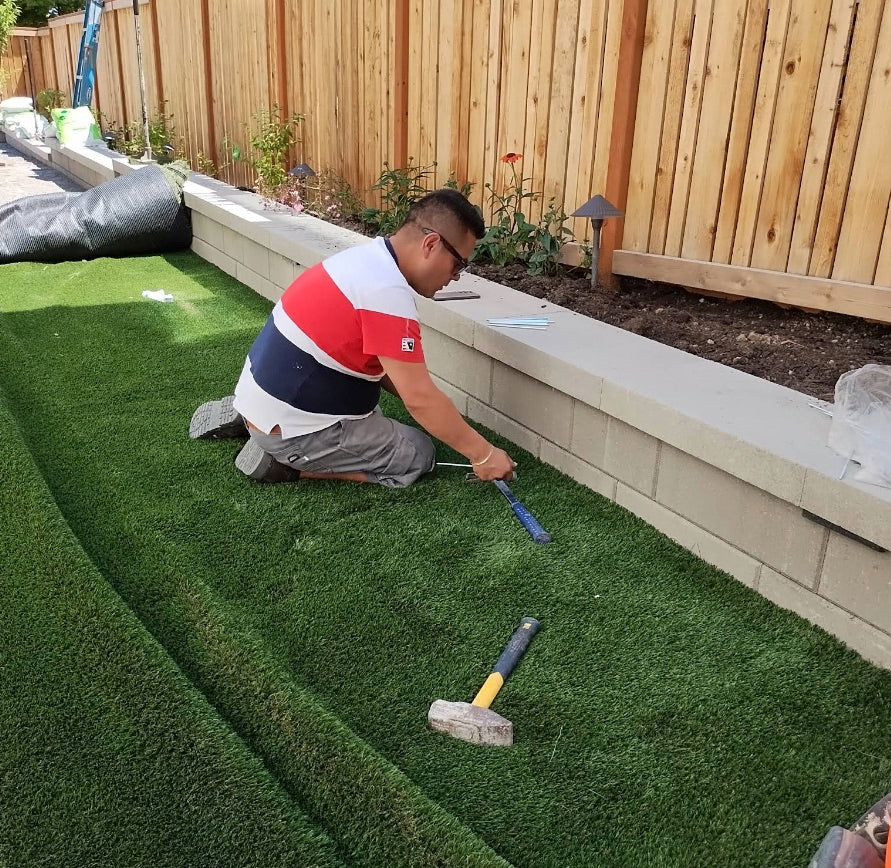 Bryan Everett artificial grass review in Renton, Washington